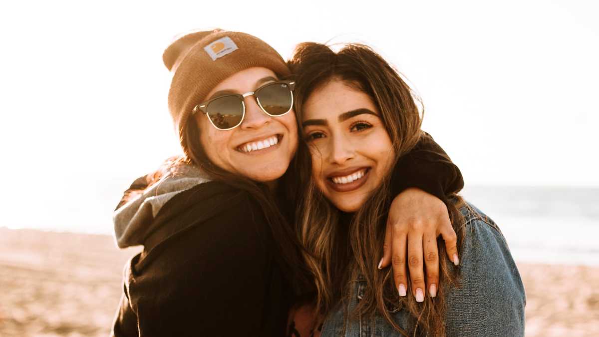 women more often have best friends - two friends