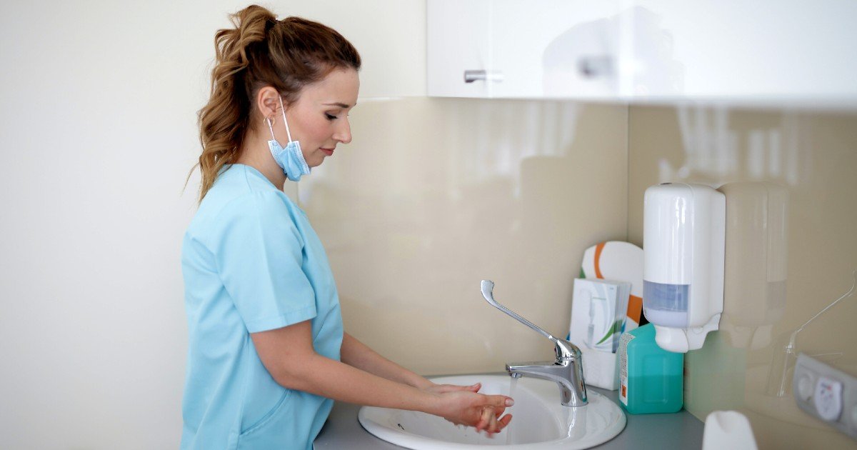 alcohol free hand sanitizer - nurse washing hands