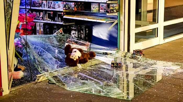 Van smashes through Dutch toy store window to steal Lego and Pokemon toys