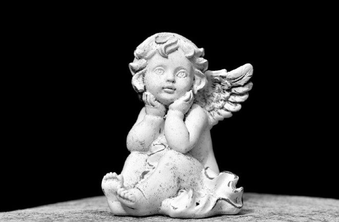 22 significado del número de ángel - instintos y despertares - ángel de piedra